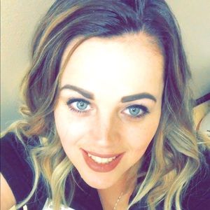 Meet your Posher, Kylee